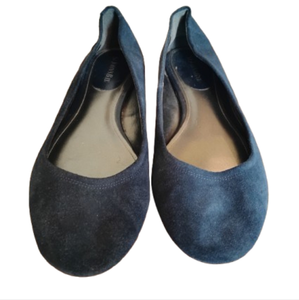 Women's Shoes size 10 St. John's Bay Elegant Blue Suede Flats - Picture 4 of 5